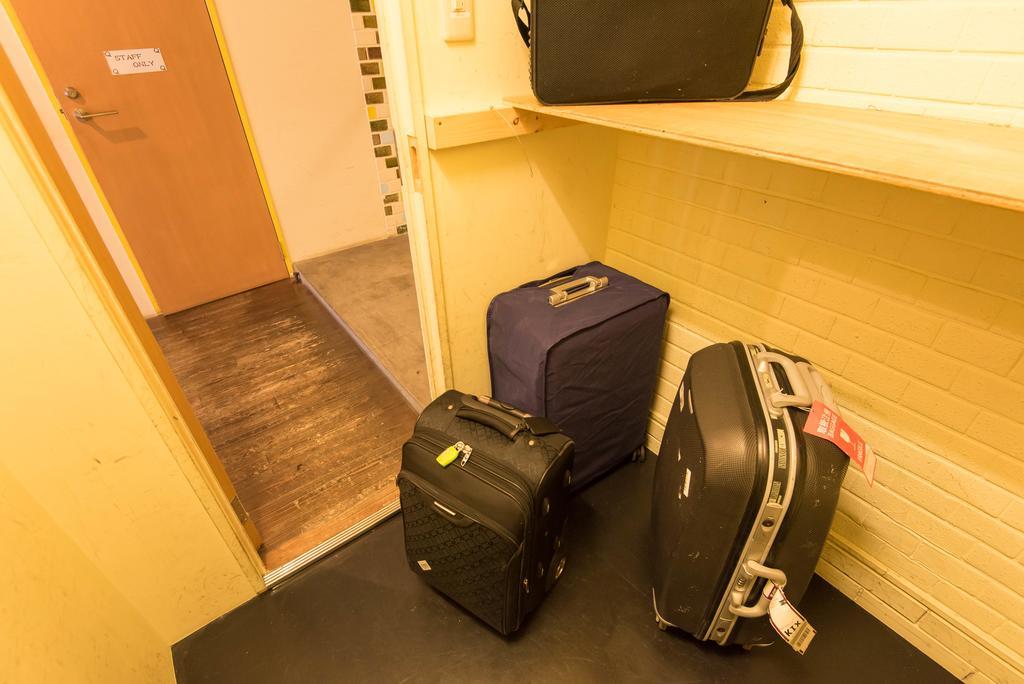 Hostel Q Осака Экстерьер фото